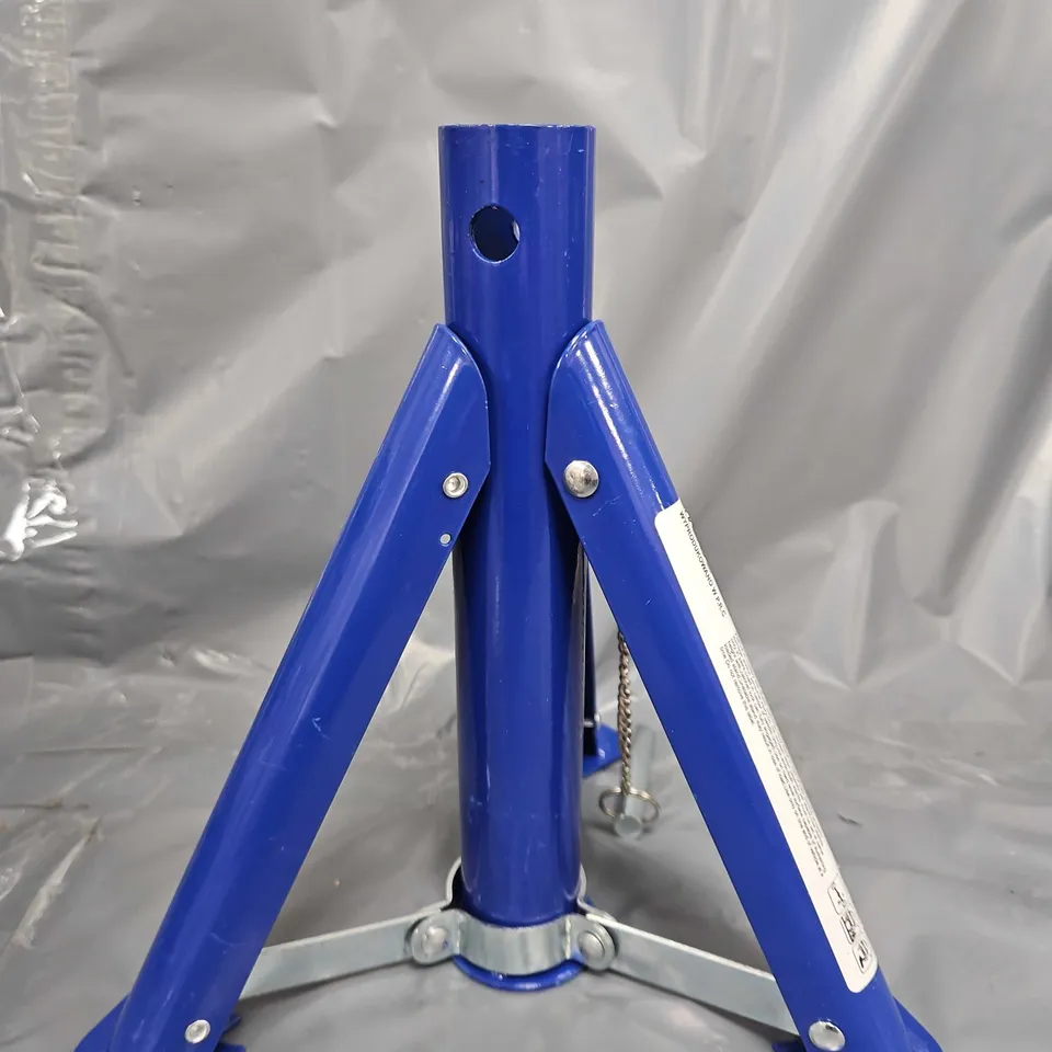 3 TON JACK STAND IN BLUE