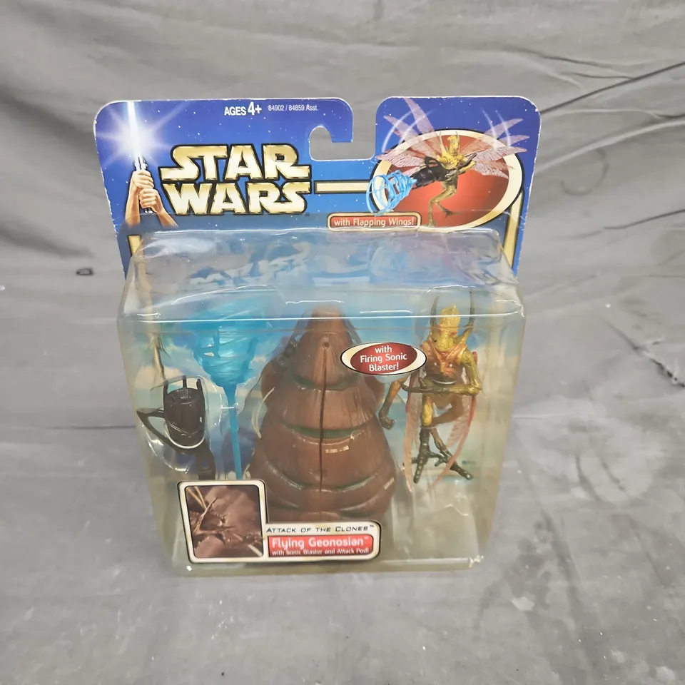 STAR WARS FLYING GEONOSIAN ACTION FIGURE - WITH SONIC BLASTER (ATTACK OF THE CLONES), BOXED