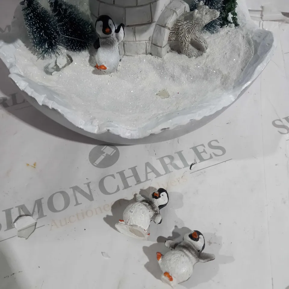 SANTA EXPRESS CHRISTMAS DETAILED BAUBLE DECORATION 