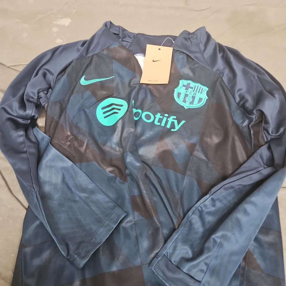 NIKE FC BARCELONA FOOTBALL JERSEY – SIZE 16