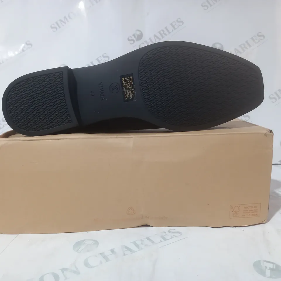 BOXED PAIR OF VIVAIA SHOES IN BLACK EU SIZE 43