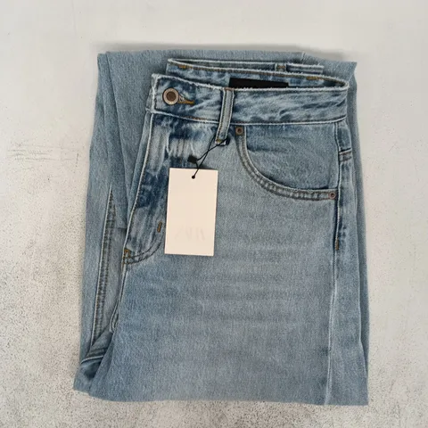 ZARA DENIM JEANS IN LIGHT BLUE SIZE EU 38