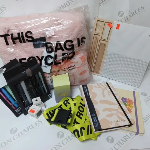 APPROXIMATELY 5 COTTON ON ITEMS INCLUDING DISNEY MICKEY MOUSE THROW, WOODEN STATIOANRY SET, NOTEBOOKS