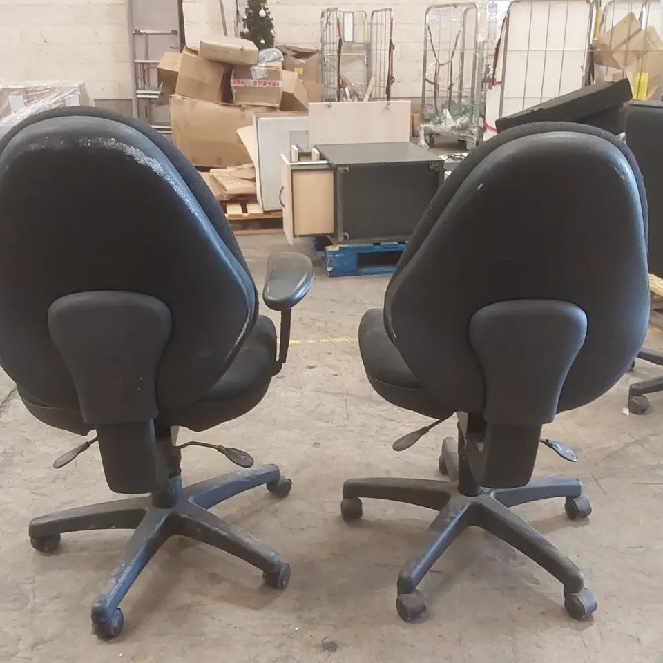 PAIR OF OFFICE SWIVEL CHAIRS