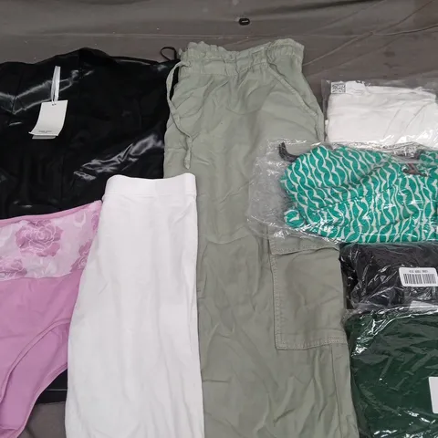 LARGE QUANTITY OF ASSORTED CLOTHING ITEMS TO INCLUDE GRACE KARIN, GEORGE AND NEXT