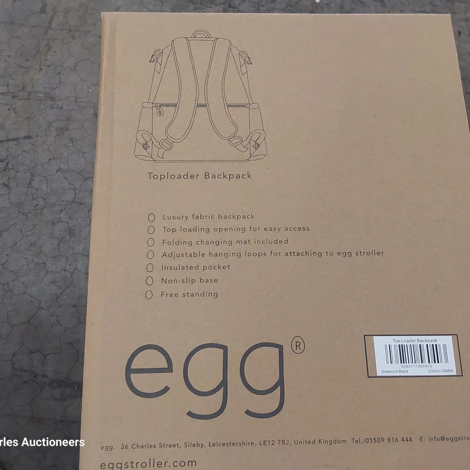 BOXED EGG ACCESSORIES INCLUDING ISOFIX BASE, TOPLOADER BACK PAC, DELUXE BLANKET FOOTMUFF, FUR SEAT LINER & CAR SEAT ADAPTERS