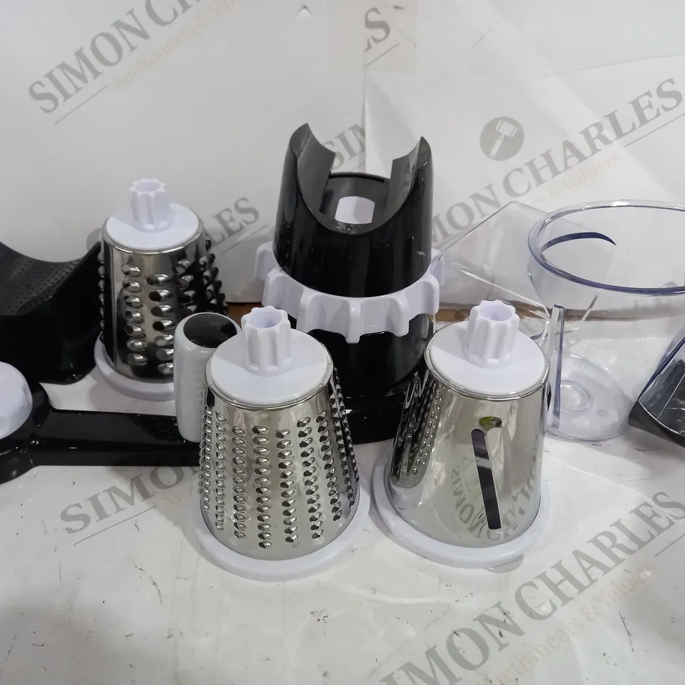 COOKS ESSENTIALS GRATRER AND SLICER