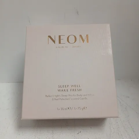 NEOM WELLBEING SLEEP WELL WAKE FRESH GIFT SET – CANDLE & SLEEP MIST (30ML)