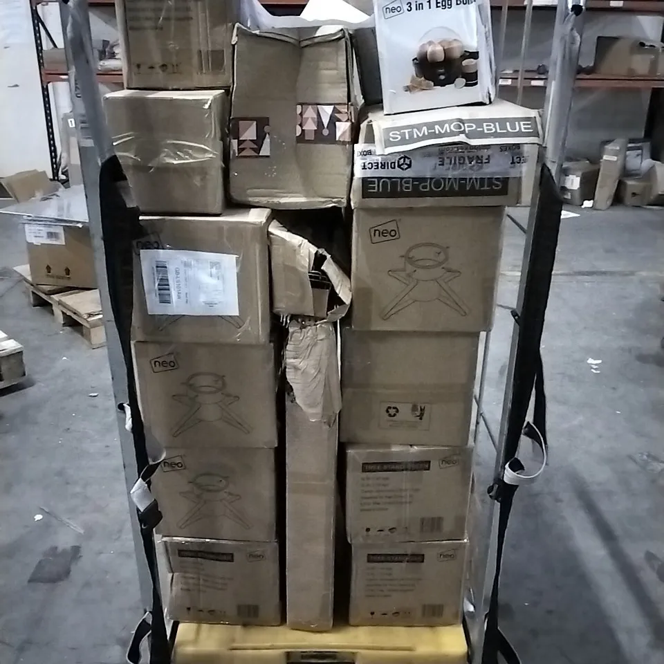 CAGE CONTAINING HOUSEHOLD ITEMS TO INCLUDE TREE STANDS, STEAM MOP, 3 IN 1 EGG BOILER AND OTHER ASSORTED ITEMS...