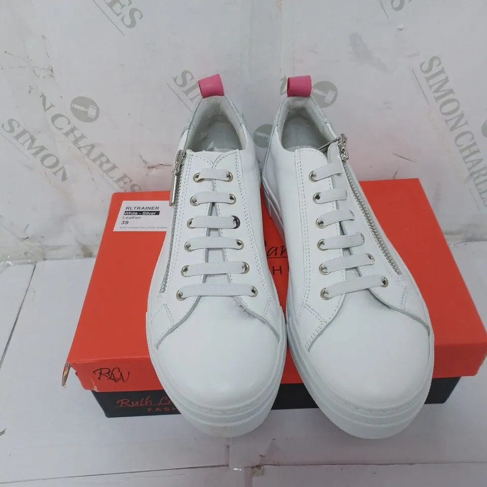 BOXED PAIR OF RUTH LANGSFORD ZIP DETAIL TRAINERS IN WHITE/PINK SIZE 6