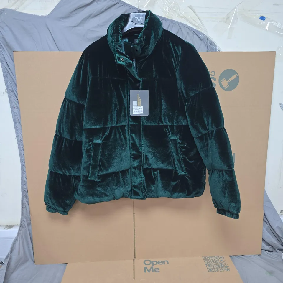 V 1969 ITALIA VELVET PUFFER JACKET – GREEN, UK XL