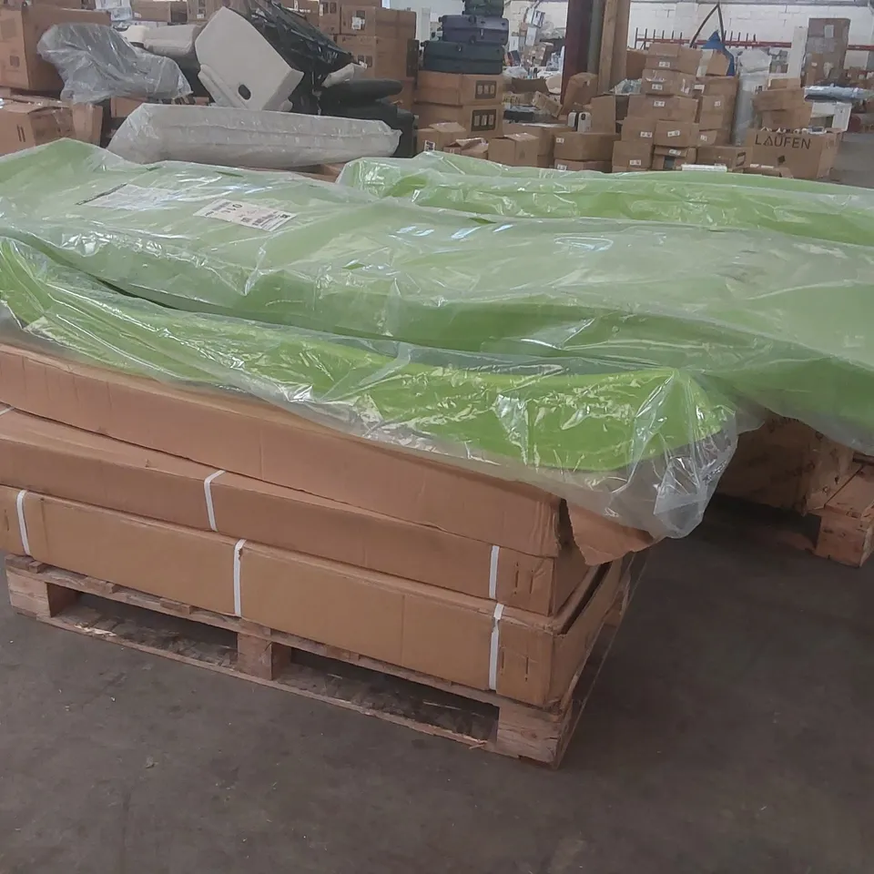 PALLET CONTAINING A LARGE QUANTITY OF ASSORTED PLUM PLAYHOUSE PARTS ECT