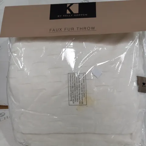 KELLY HOPPEN WINTER WHITE THROW
