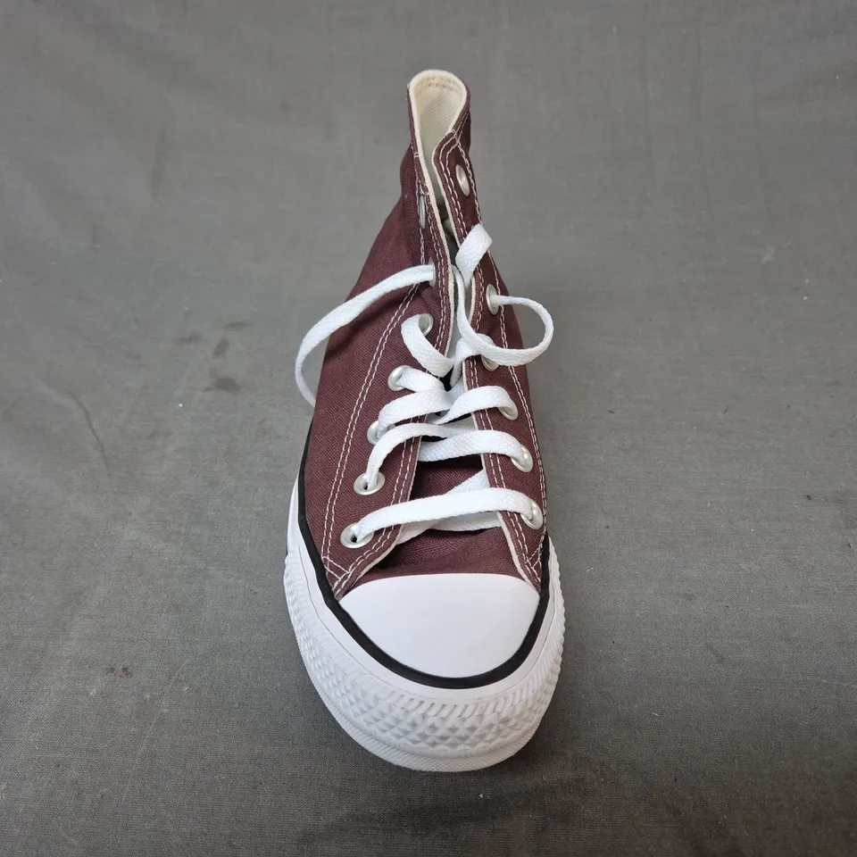 BOXED PAIR OF CONVERSE SHOES IN BROWN UK SIZE 5