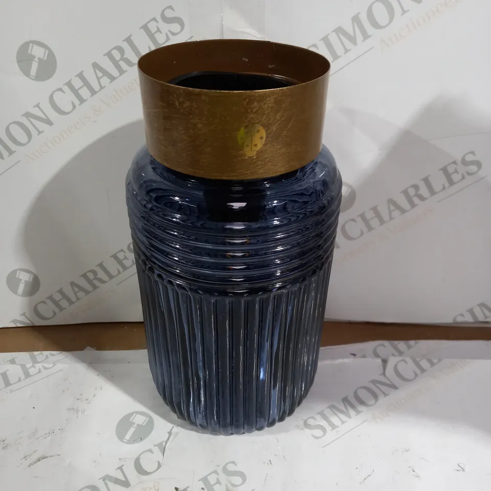 BUNDLEBERRY BY AMANDA HOLDEN INDOOR OUTDOOR TABLE TOP LAMP // COLLECTION ONLY