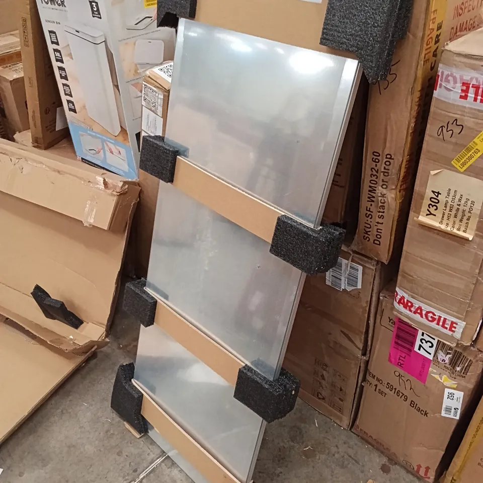 BOXED MIRROR