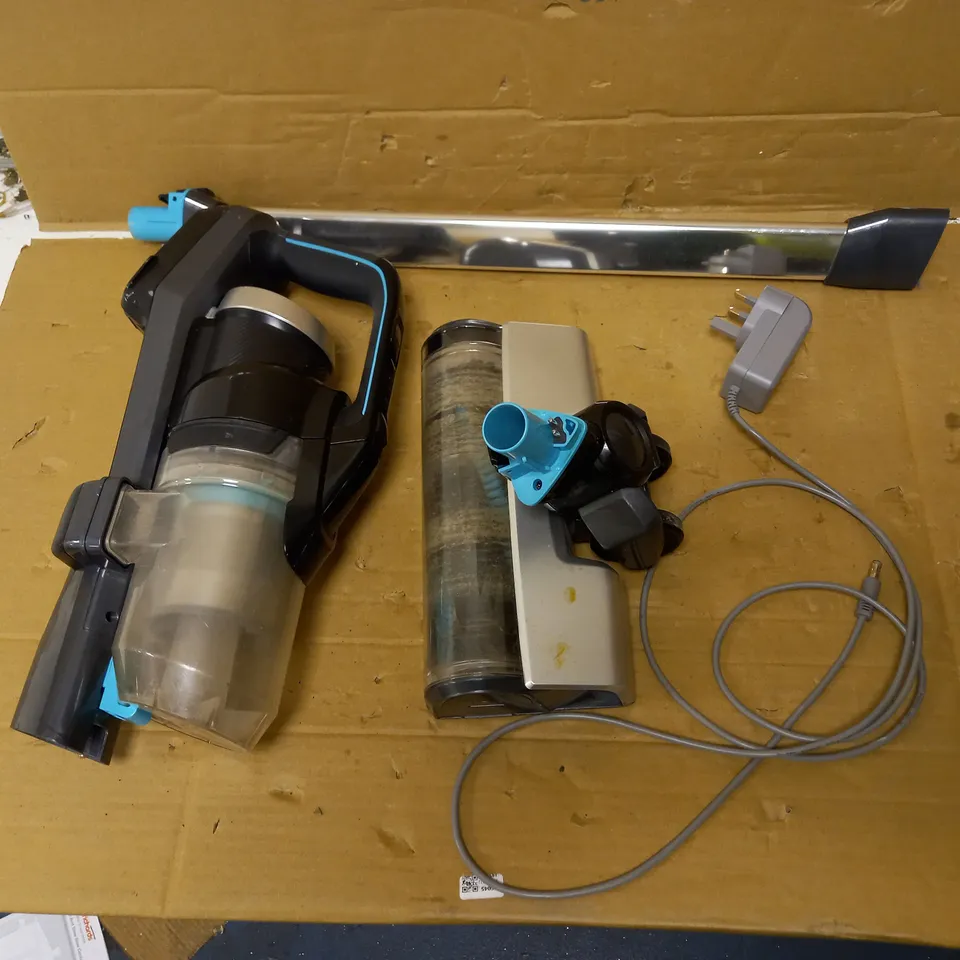 BISSELL VACUUM CLEANER