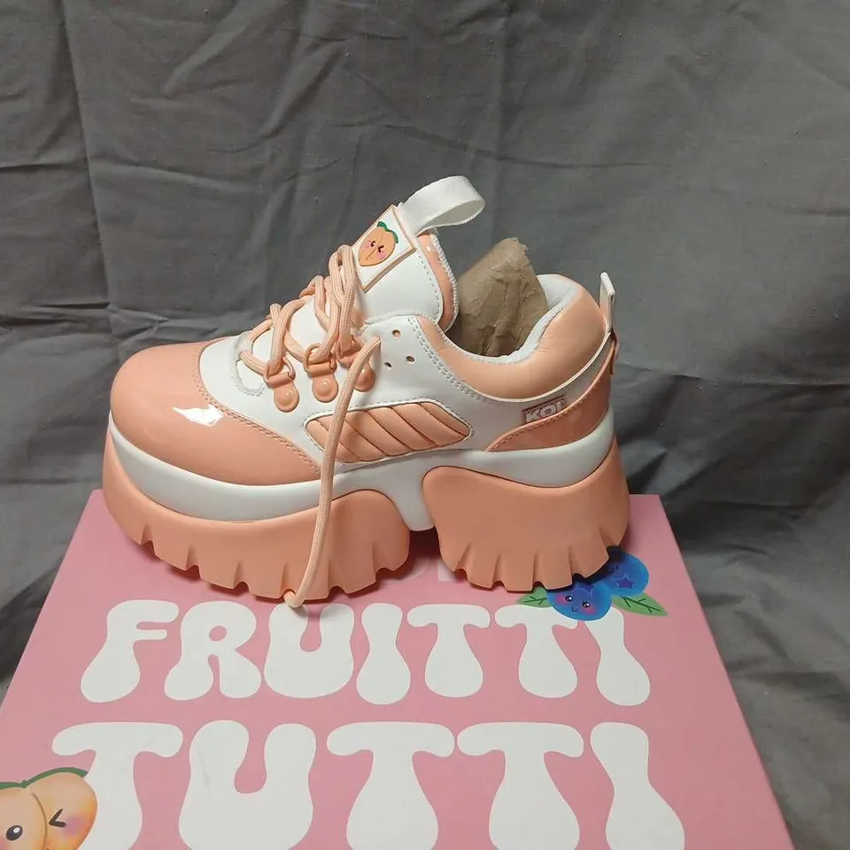 KOI FRUTTI TUTTI UK3 PEACH ICED TEA TRAINERS (KA00497-UK3)
