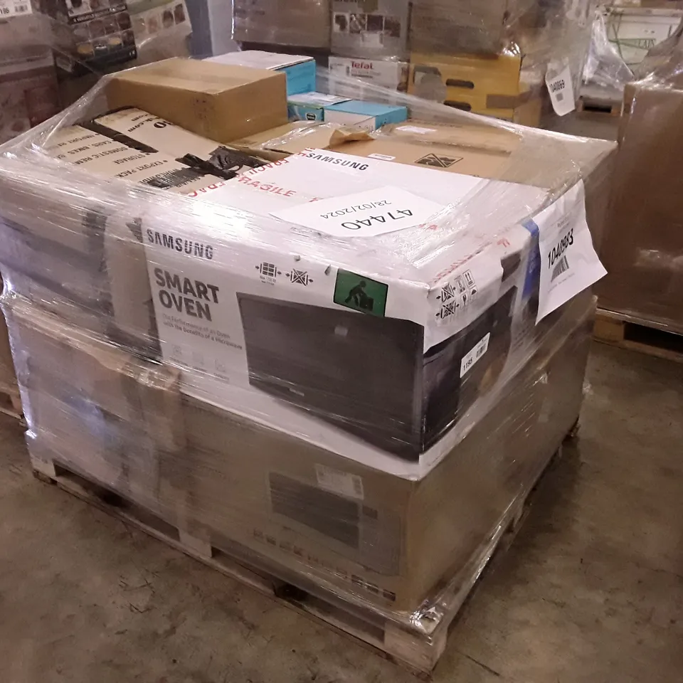 PALLET OF APPROXIMATELY 21 UNPROCESSED RAW RETURN HOUSEHOLD AND ELECTRICAL GOODS TO INCLUDE;