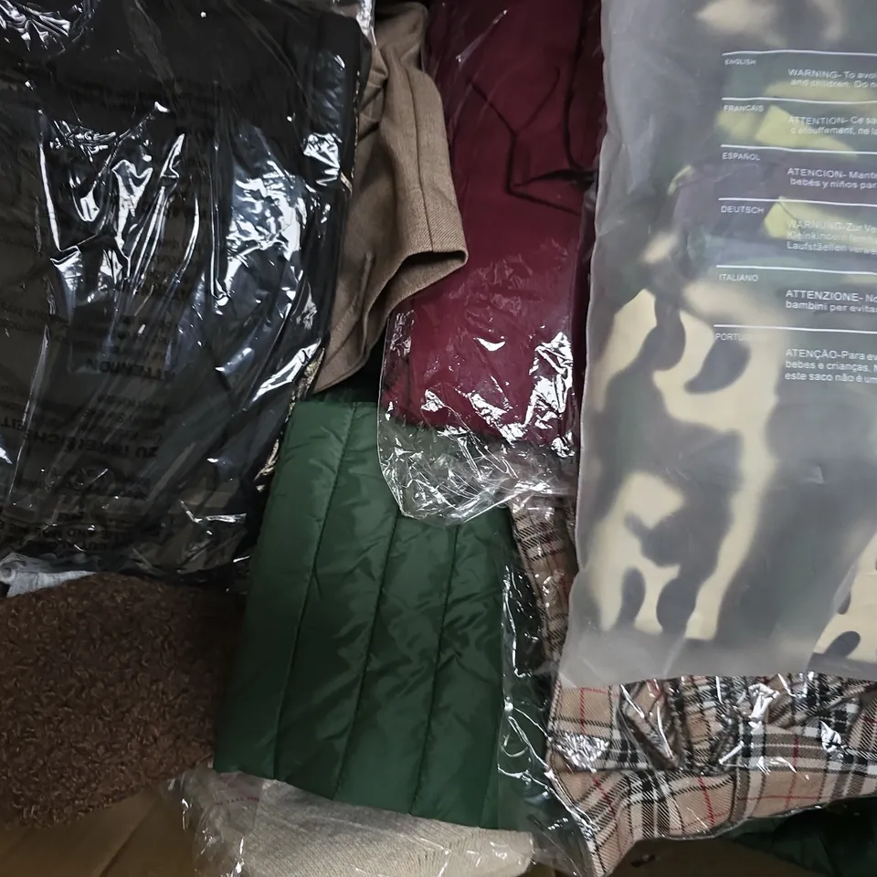 APPROXIMATELY 25 ASSORTED CLOTHING AND FASHION PRODUCTS IN VARIOUS STYLES AND SIZES - COLLECTION ONLY