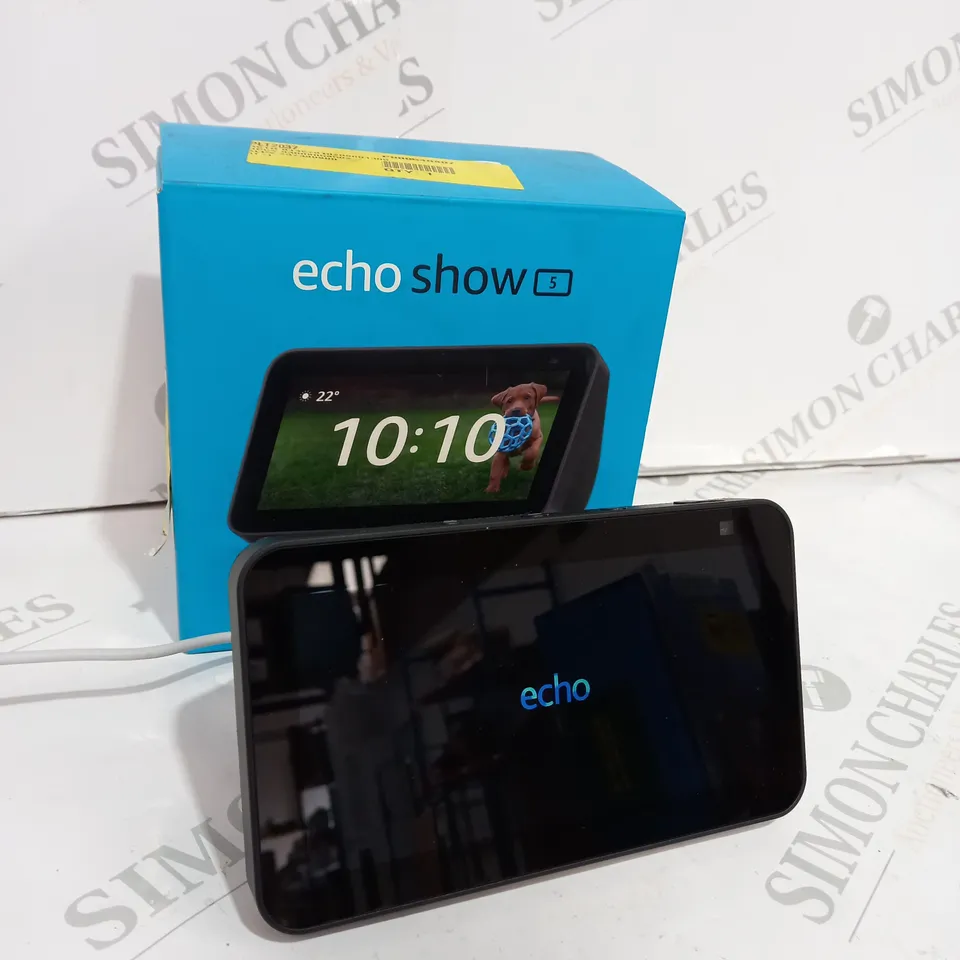 BOXED ALEXA ECHO SHOW 