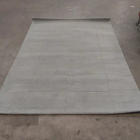 QUALITY DESIGNER AREA RUG - APPROXIMATELY 232 x 163cm