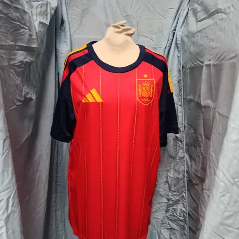 ADIDAS FOOTBALL JERSEY β RED WITH CREST, UK SIZE M