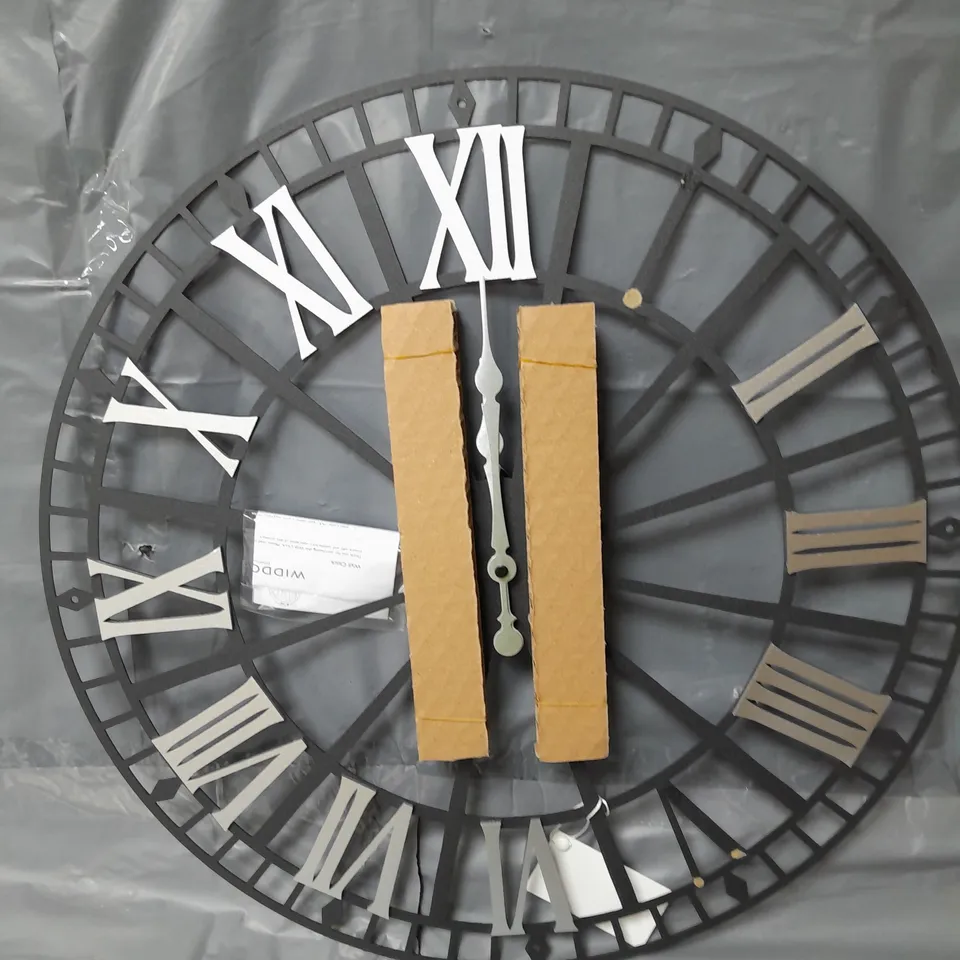 HOMETIME RETRO METAL SKELETON WALL CLOCK  RRP £14.99