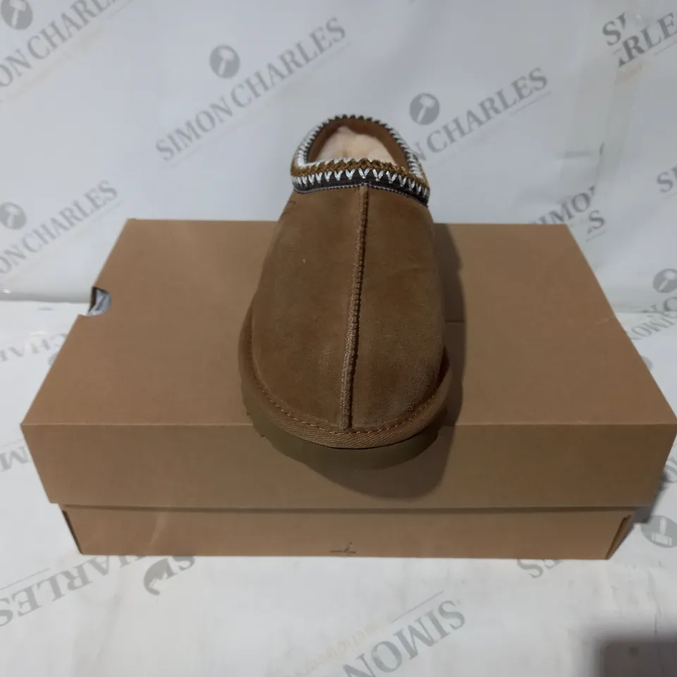 UGG W TASMAN SIZE 7