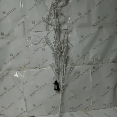 BOXED GRADE 1 OUTDOOR/INDOOR STARBURST TWIG 5 FT CHRISTMAS TREE - COLLECTION ONLY