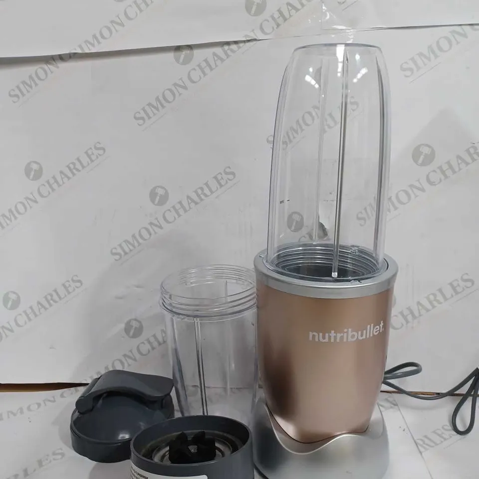 NUTRIBULLET 900 SERIES BLENDER 