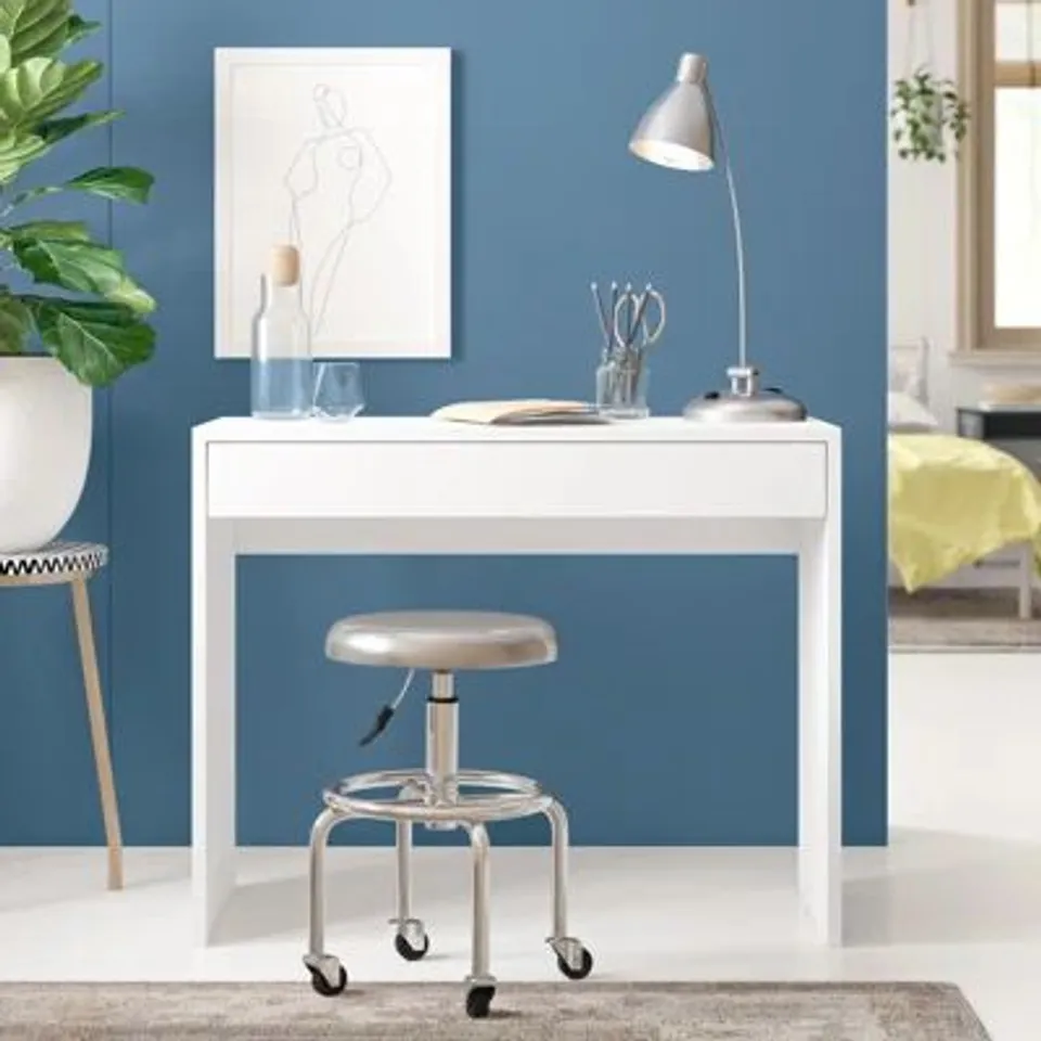 BOXED MARLOW DESK