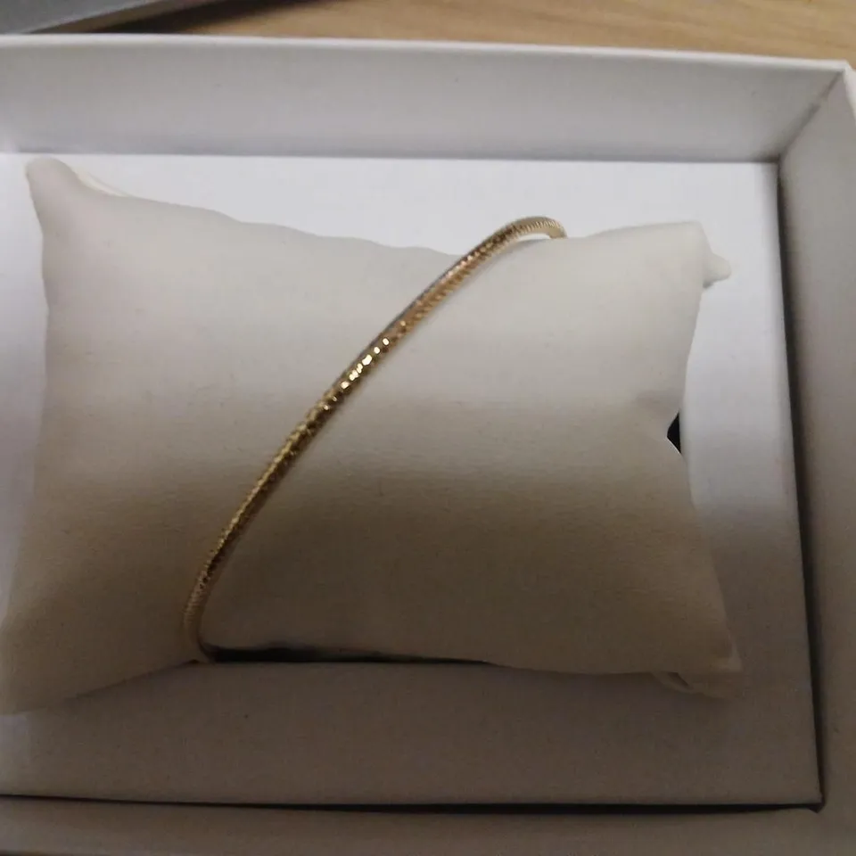 GOLD 9CT ITALIAN GOLD TEXTURED BANGLE 1.1G 