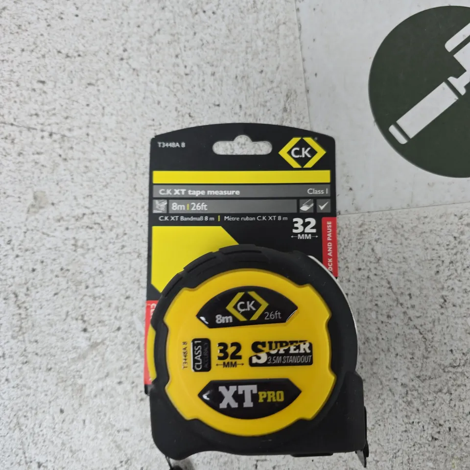 CK XT PRO TAPE MEASURE – 8M/26FT, 32MM BLADE, YELLOW/BLACK, WITH WRIST STRAP