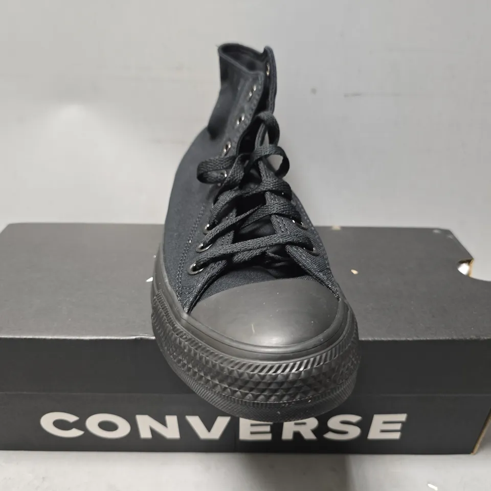 BOXED CONVERSE C TAYLOR BLACK MONOCHROME SHOES - UK 8 