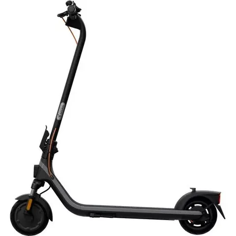 SEGWAY E2 PLUS B II ELECTRIC SCOOTER - COLLECTION ONLY