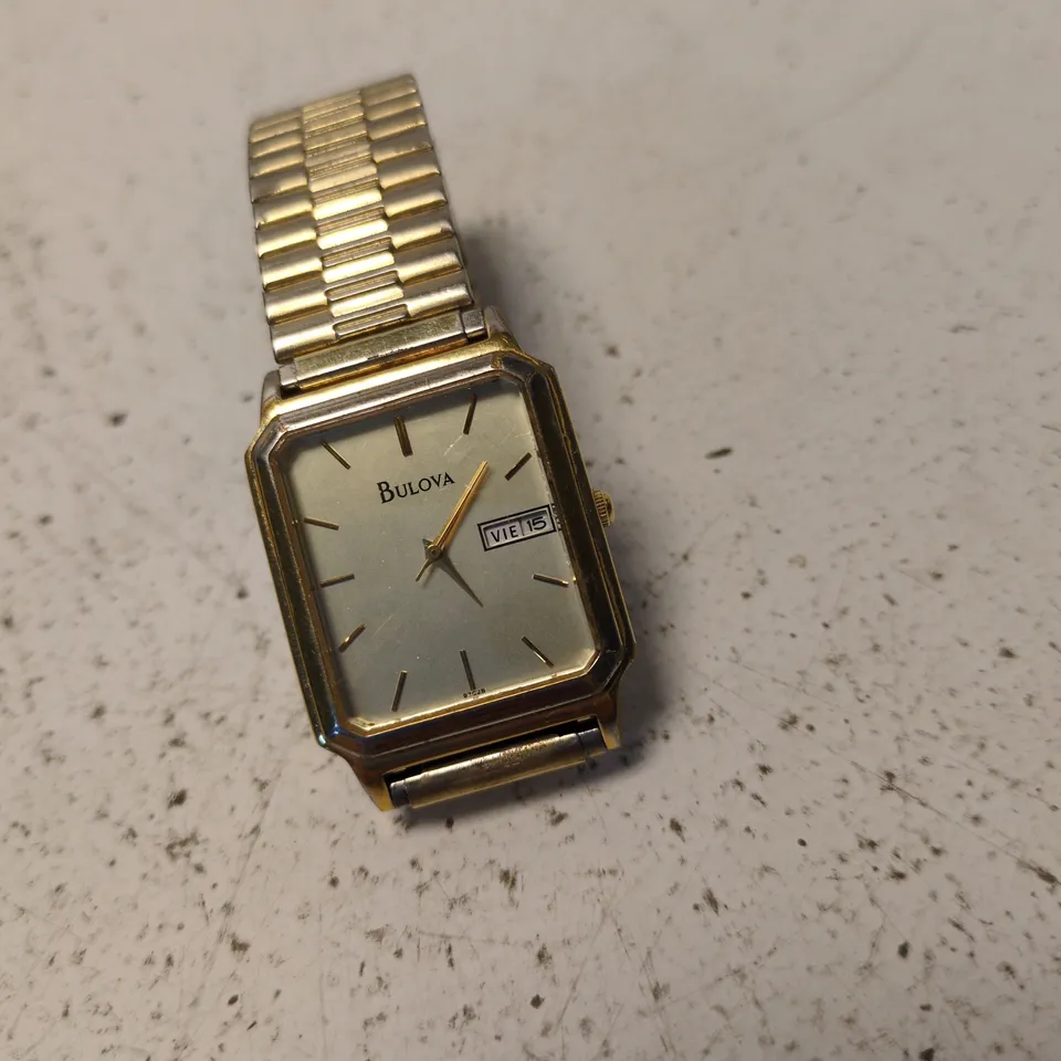 BULOVA GOLD-TONE SQUARE-FACE WRISTWATCH WITH BRACELET