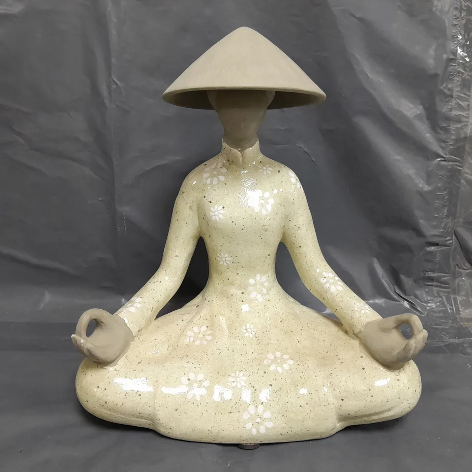 MEDITATING LADY ORNAMENT (27CM)