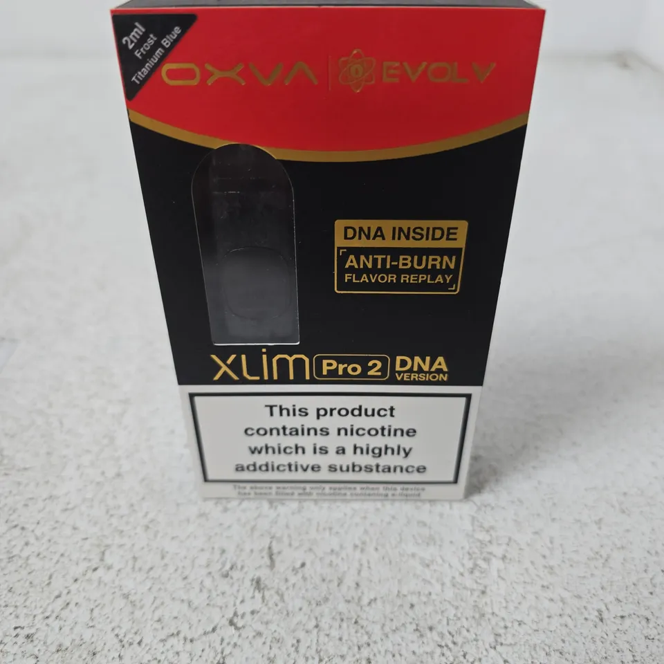 APPROXIMATELY 40 ASSORTED OXVA E-CIG ITEMS 