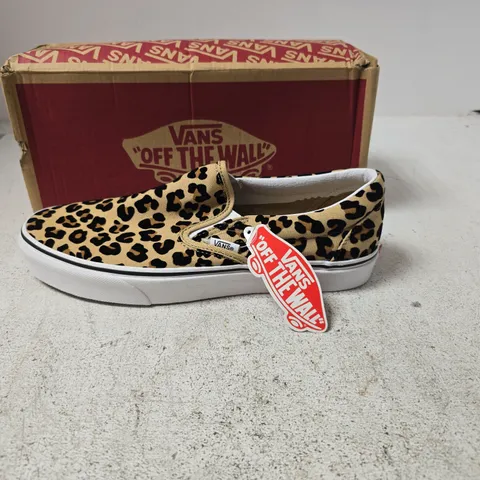 VANS CLASSIC SLIP-ON SHOES – LEOPARD PRINT, UK 8