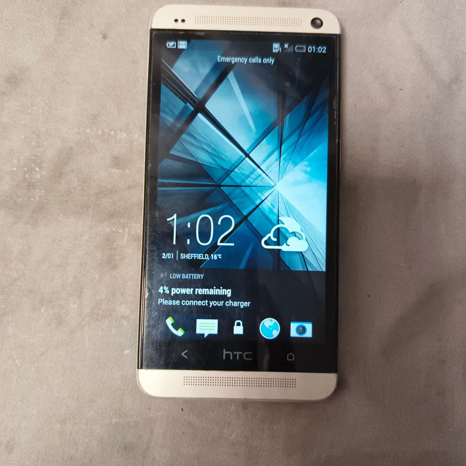 HTC ONE (PN07100)