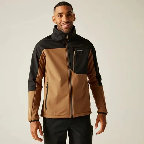 BRAND NEW REGATTA MENS MOUTDALE WATERPROOF SOFTSHELL JACKET NUT BROWN/BLACK XXL