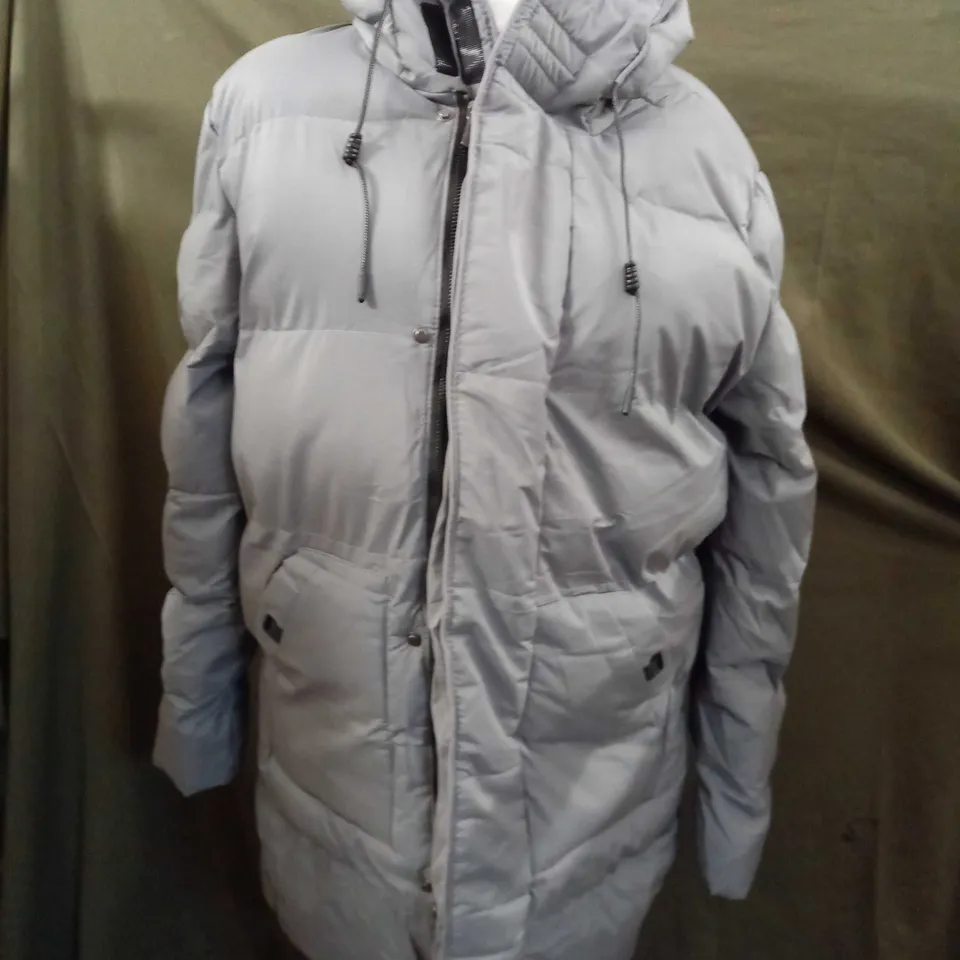 DESIGNER ZIP UP PUFFER COAT IN LIGHTT GREY - 