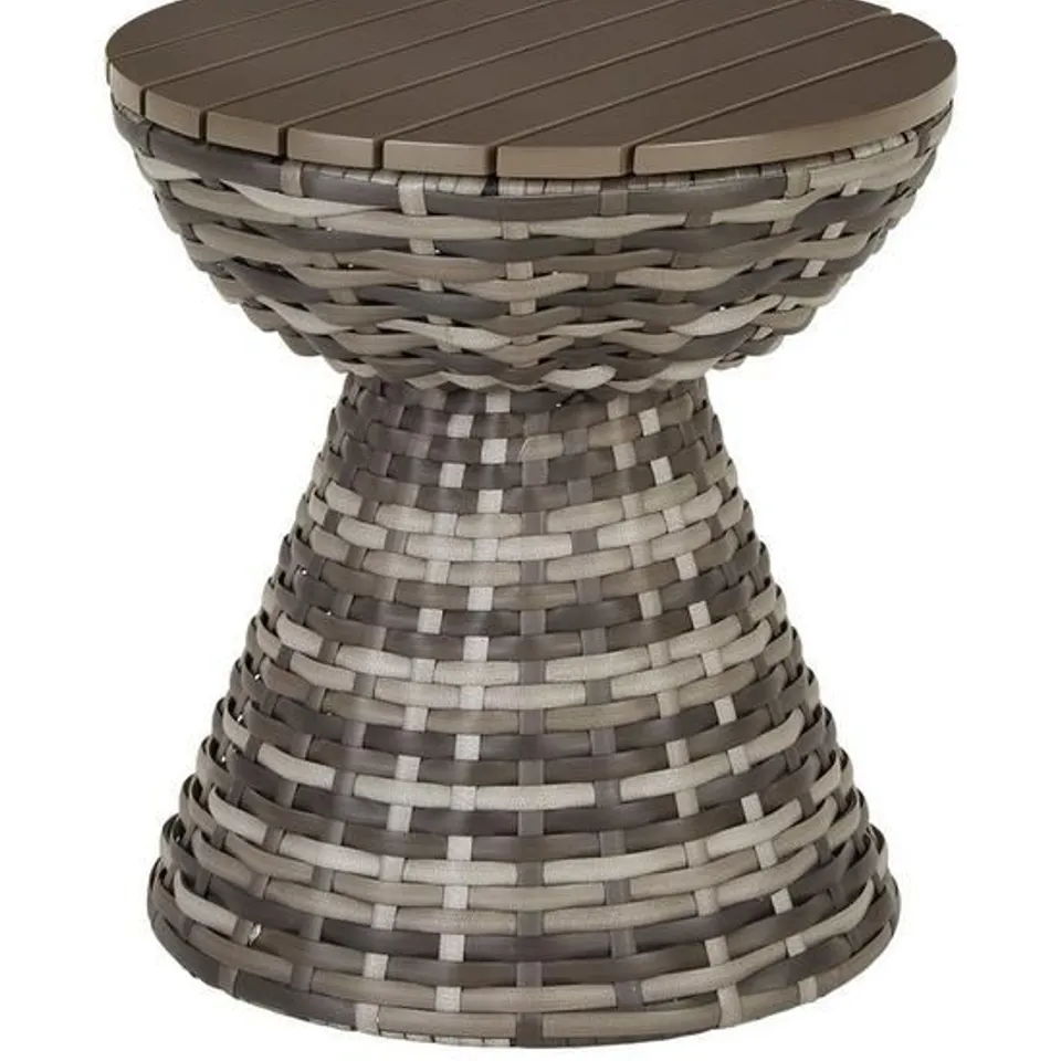 BOXED ARUBA RATTAN SIDE TABLE (1 BOX) RRP £49.99
