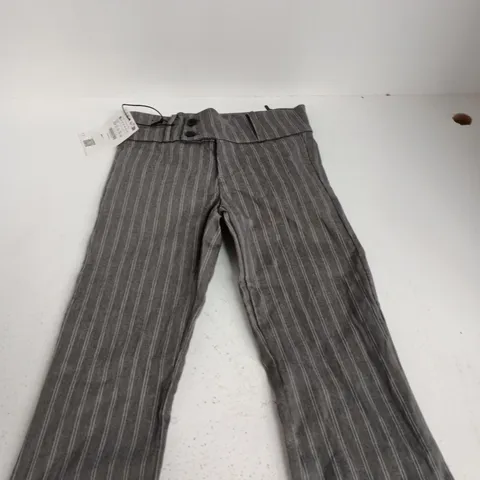 BERSHKA BOOTCUT TROUSERS – GREY PINSTRIPE, UK 4 (EU 32)
