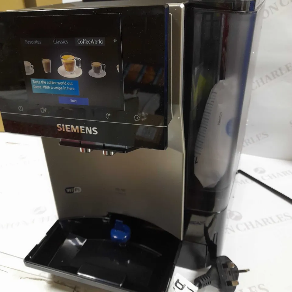 SIEMENS EQ700 BEAN TO CUP COFFEE MACHINE  RRP £1199