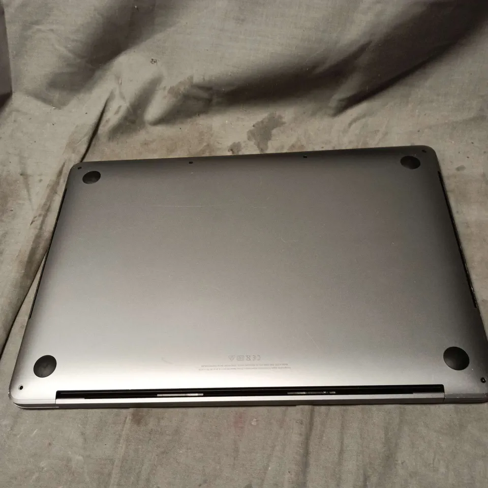 APPLE MACBOOK PRO 14 INCH 512GB M3 SILVER IN BOX