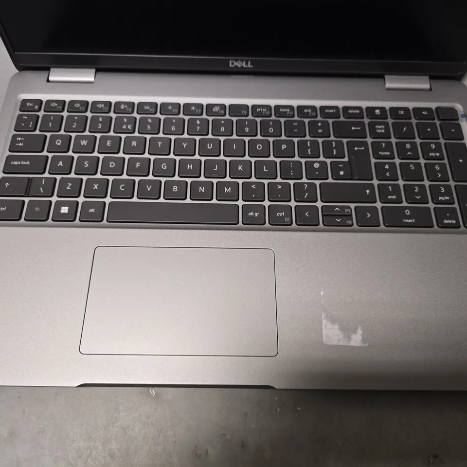 DELL LATITUDE 5540 LAPTOP
