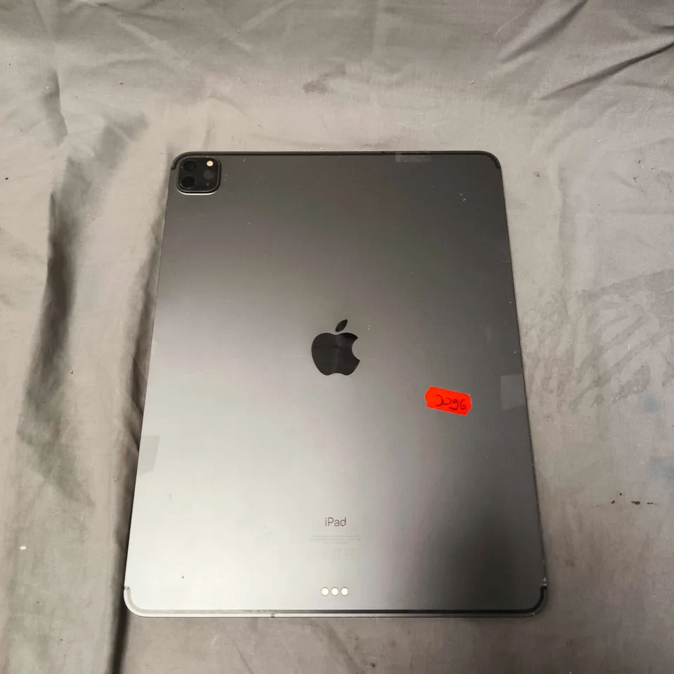 APPLE IPAD TABLET - A2232