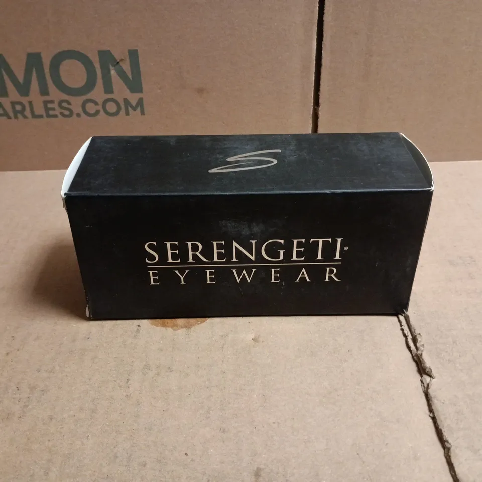 SERENGETI EYEWEAR SUNGLASSES IN CASE 